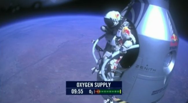 Секудни преди скока. Изт: Red Bull Stratos